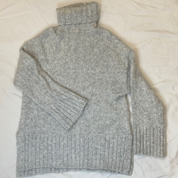 H&M Grey Knit Baggy Sweater | Size XS | Wide Sleeves | Winter Cozy Sweater - Picture 1 of 5